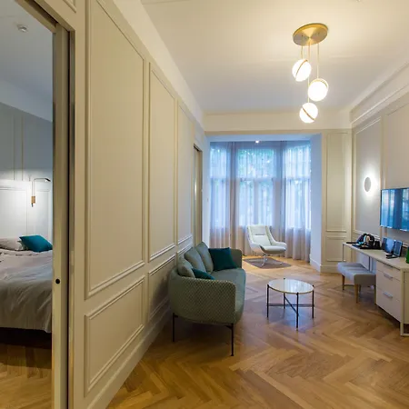 Park Hotel